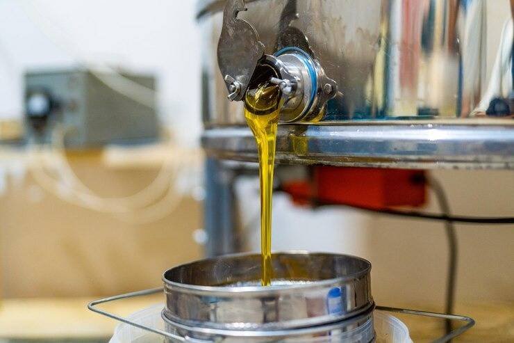 Imgi 500 Sweet Honey Filter Pouring Natural Organic Liquid Honey Processing 116317 23632